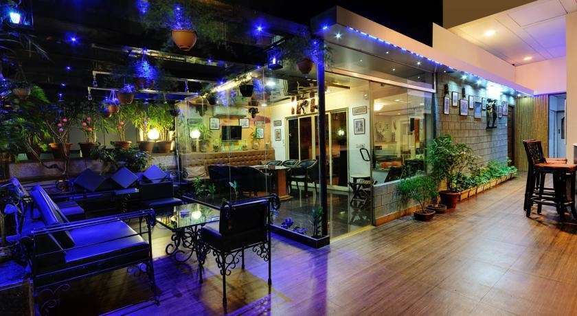 Hotel Regal Enclave Bombay Restaurante foto